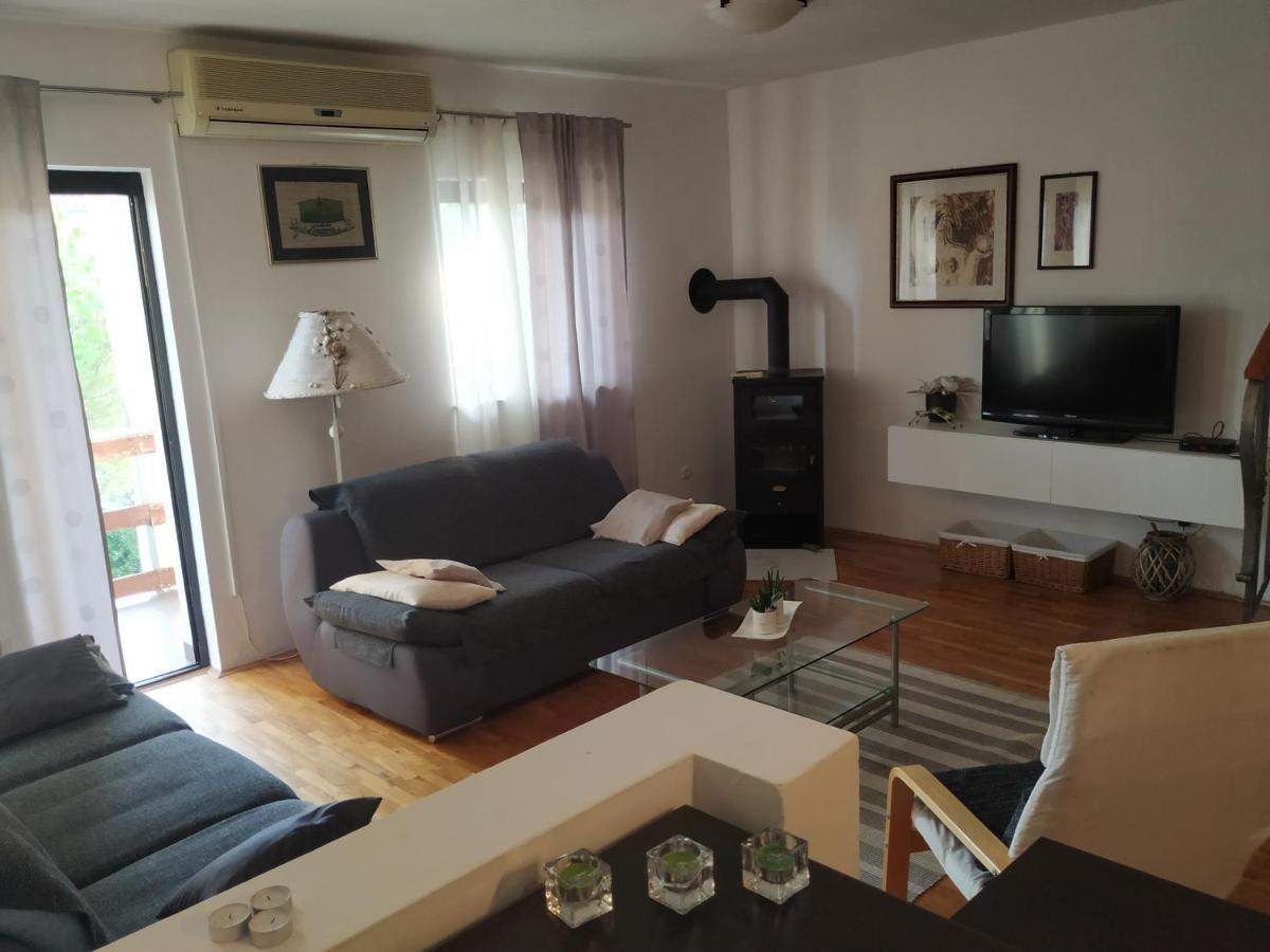 Apartmani Deleut Нови-Винодолски Экстерьер фото