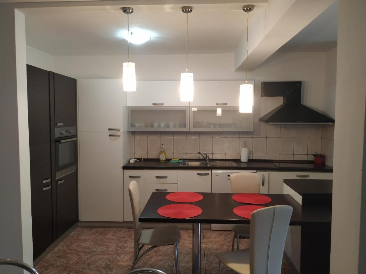 Apartmani Deleut Нови-Винодолски Экстерьер фото