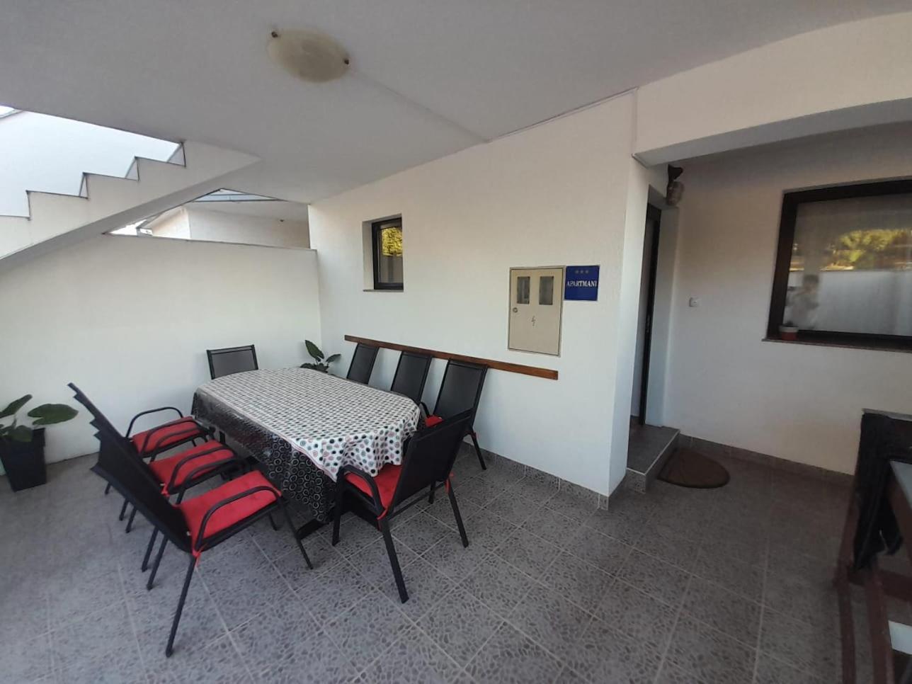 Apartmani Deleut Нови-Винодолски Экстерьер фото