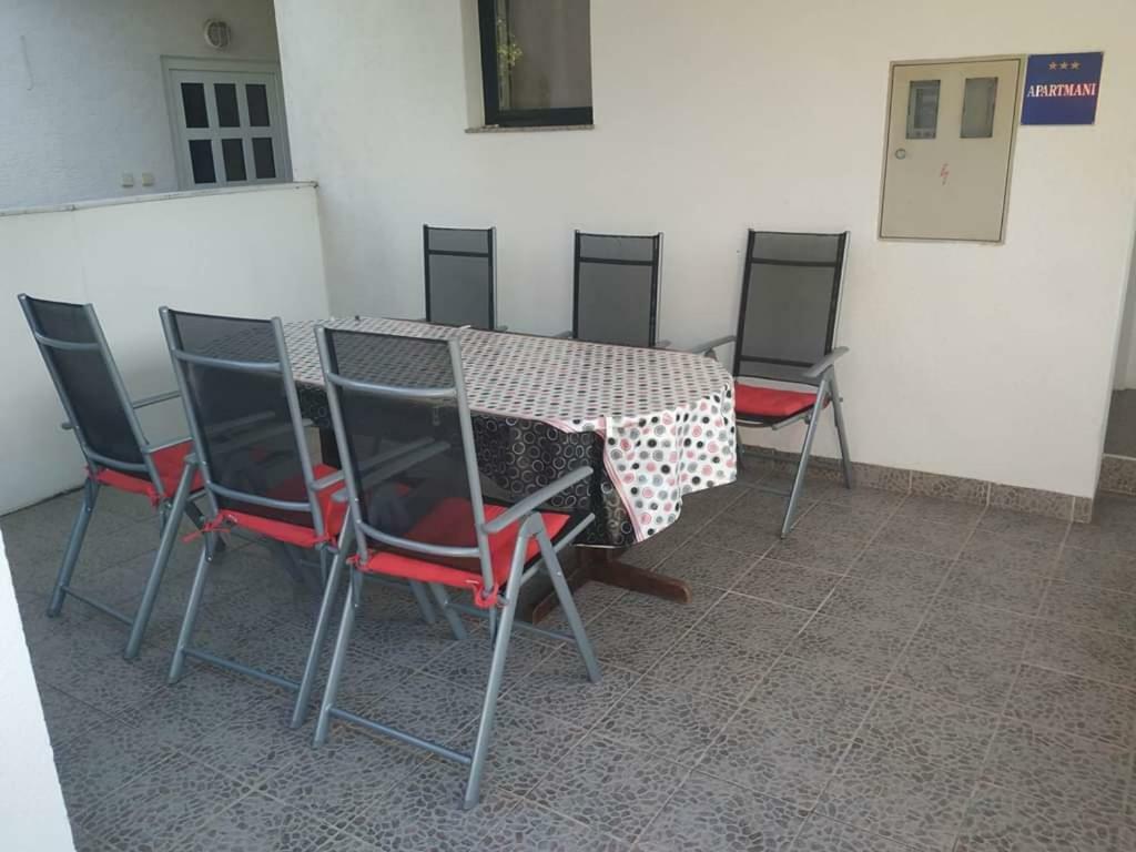 Apartmani Deleut Нови-Винодолски Экстерьер фото